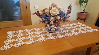 Camino de mesa de ganchillo