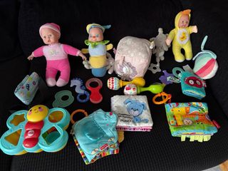 Lote Juguetes Bebé: Muñecas, Sonajeros y Más