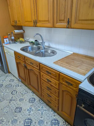 Mueble de Cocina de Roble con electrodomésticos