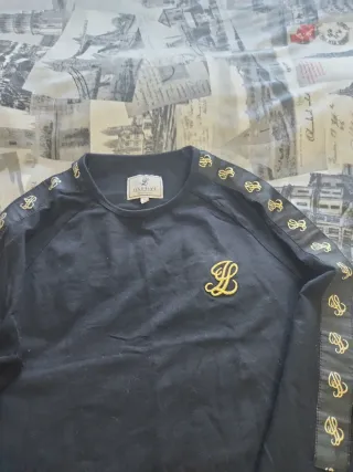 Camiseta manga larga niño negra