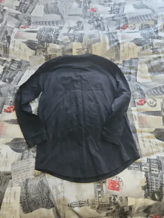 Camiseta manga larga niño negra