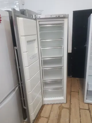 Congelador Siemens con garantía y transporte