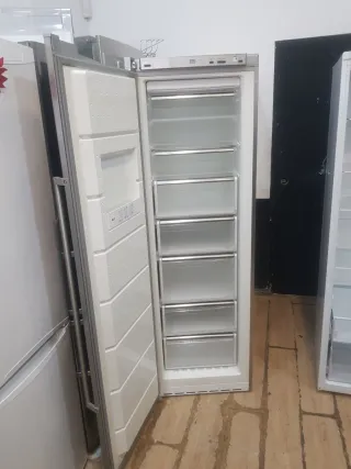 Congelador Siemens con garantía y transporte