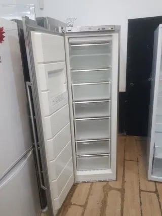 Congelador Siemens con garantía y transporte