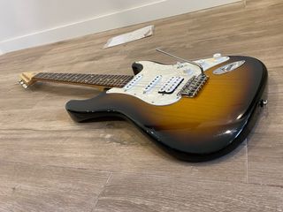 Suhr Classic S ( cambio por Luke, Prs, Gibson 335)