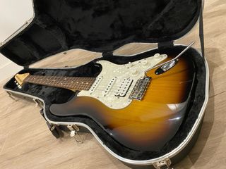 Suhr Classic S ( cambio por Luke, Prs, Gibson 335)