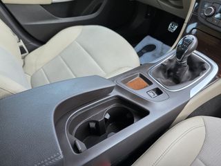 Opel Insignia 1.8 16v Essentia