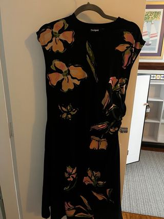 Vestido Desigual floral negro