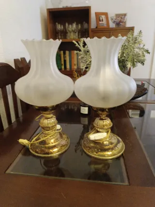 2 Lamparitas Mesa Antiguas Doradas