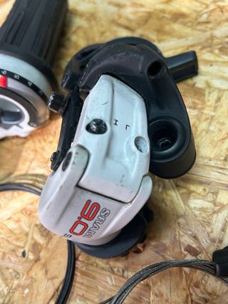 Cambio SRAM 9.0 SL y pulsadores