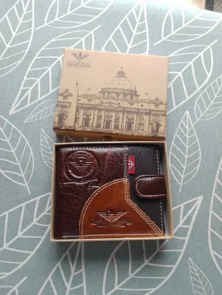 Cartera de piel genuina