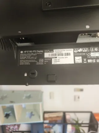 Monitor HP Elite Display E190i