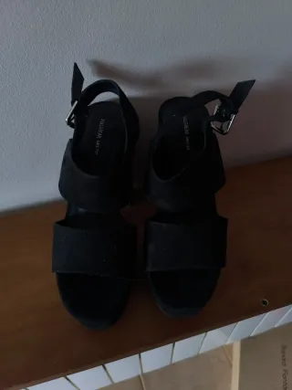 Sandalias negras talla 36 - pull & bear