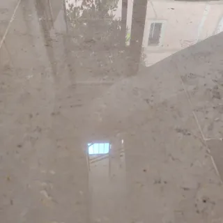 Pintor y pulidor de suelos