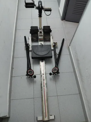 Máquina 3 en 1: Remo, Bicicleta y Abdominales