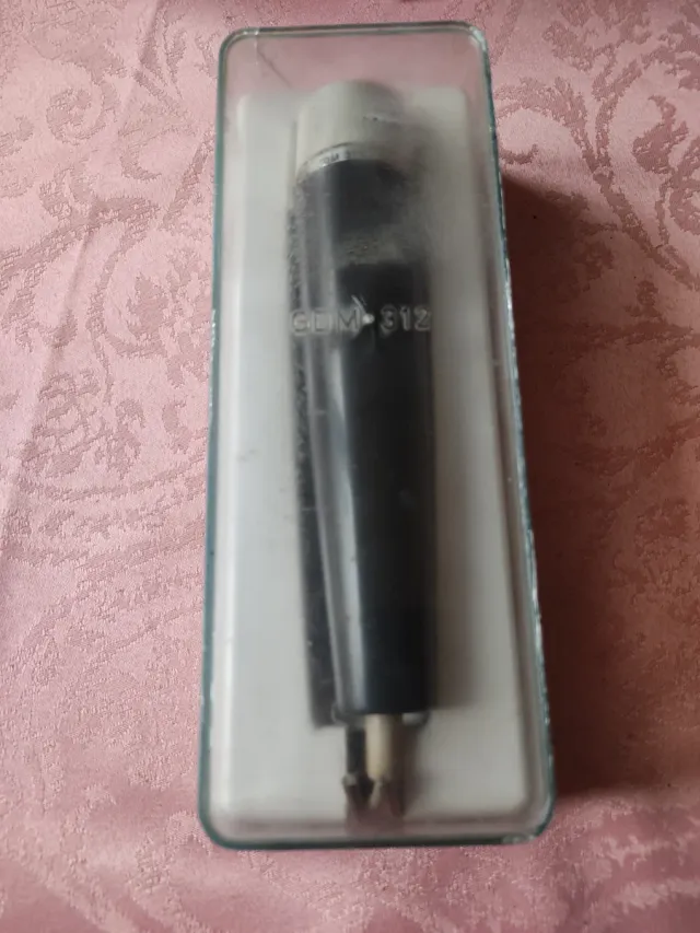 Micrófono Grundig GDM 312,hecho United Kingdom