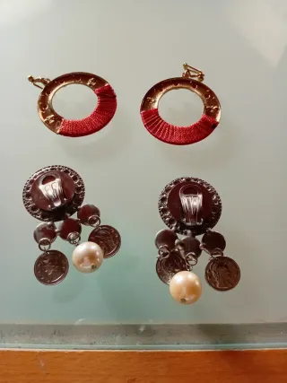2 Paia Orecchini Rossi Cerchio e Pendenti