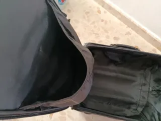 Maleta de viaje negra