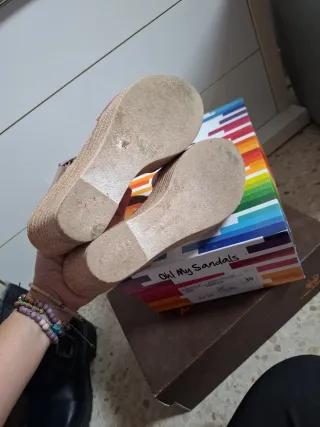 Sandalias Oh! My Sandals doradas y rosas T.38