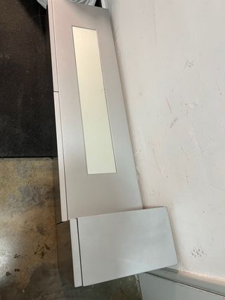 Mueble recibidor gris metal y cristal