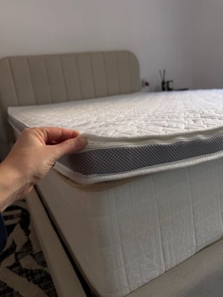 Cama Matrimonio y colchon 150 x 200 cm