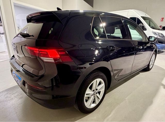 Volkswagen Golf 8 2.0 TDI