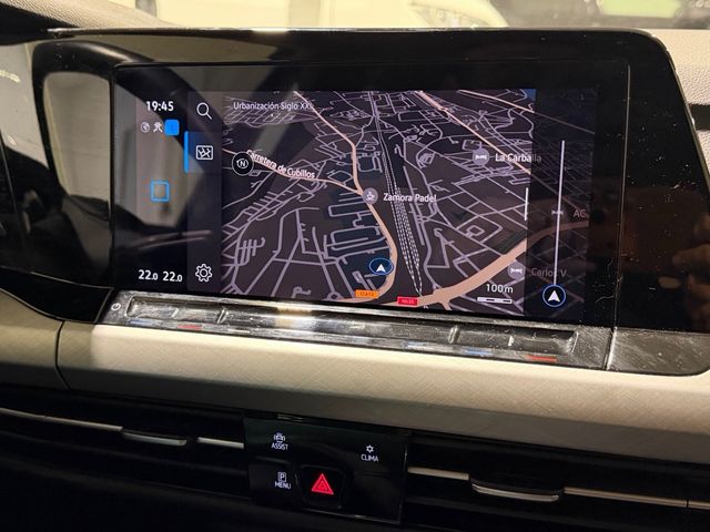 Volkswagen Golf 8 2.0 TDI