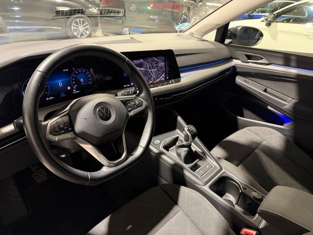 Volkswagen Golf 8 2.0 TDI