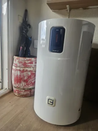 Termo Eléctrico Ariston LYDOS R 80 V ES EU