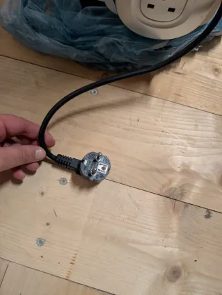 Termosifone elettrico bianco