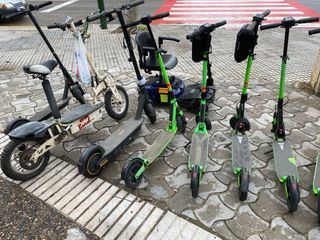 Lote de 8 patinetes eléctricos E-TWOW