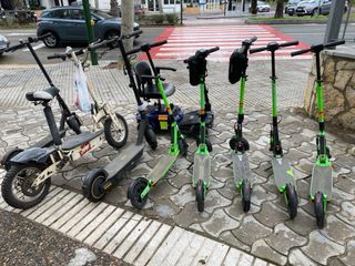 Lote de 8 patinetes eléctricos E-TWOW