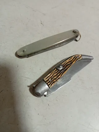 Navaja antigua pequeña