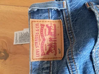 Pantalones Levi's 501 Mujer. W28 L30