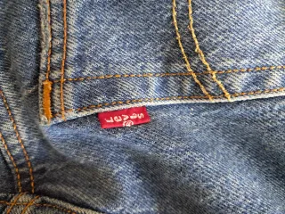 Pantalones Levi's 501 Mujer. W28 L30