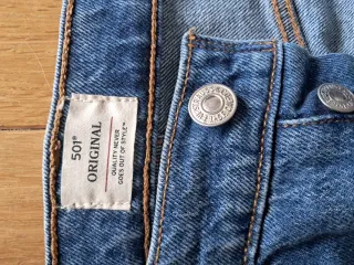 Pantalones Levi's 501 Mujer. W28 L30