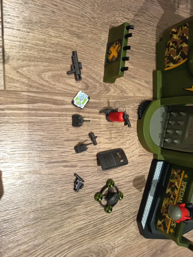 PINYPON ACTION Base Fuerzas Especiales