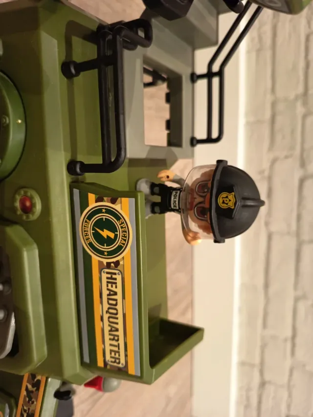 PINYPON ACTION Base Fuerzas Especiales