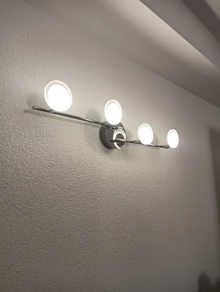 Lámpara LED moderna cristal y metal