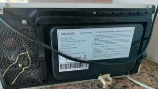 Microondas Cecotec ProClean 3110 para reparar