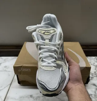 Asics Gel Kayano 14 Talla 43 Plata/Blanco