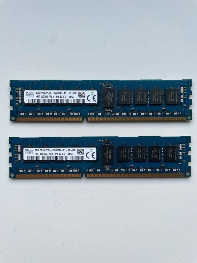 2x SK hynix 8GB DDR3 ECC Server RAM
