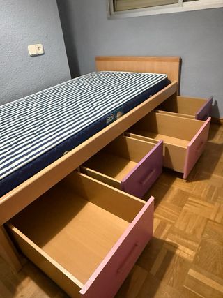 Cama individual con cajones