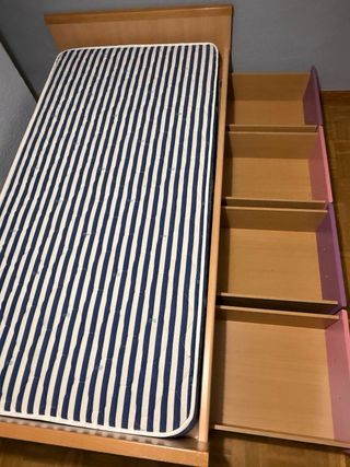 Cama individual con cajones