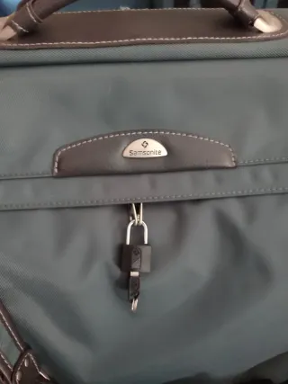 Maletín Samsonite porta trajes y corbatas