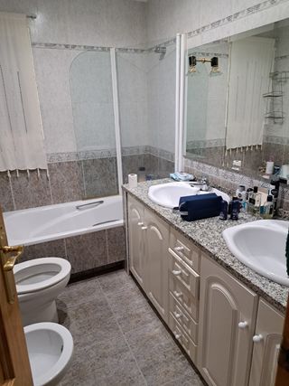 SE ALQUILA PISO EN MARTOS