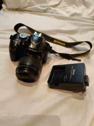 Cámara Nikon D3400 + 2 objetivos