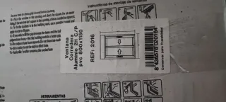 Ventana corredera con persiana