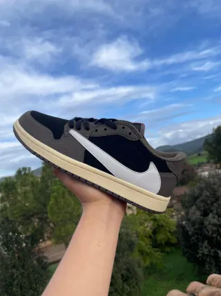 Jordan 1 Low x Travis Scott Marrón Negro