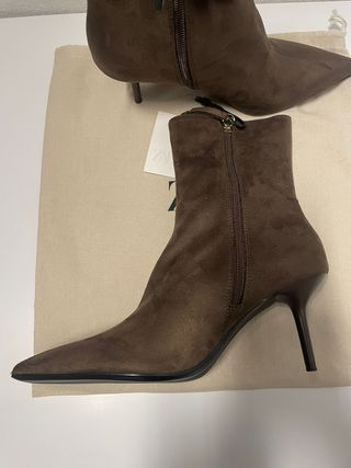 Botín Tacón Fino Zara Talla 38